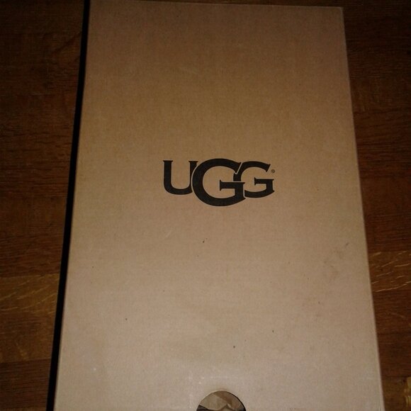 UGG Slippers - Scuffette II - Size 7 - Brand New - Picture 7 of 8